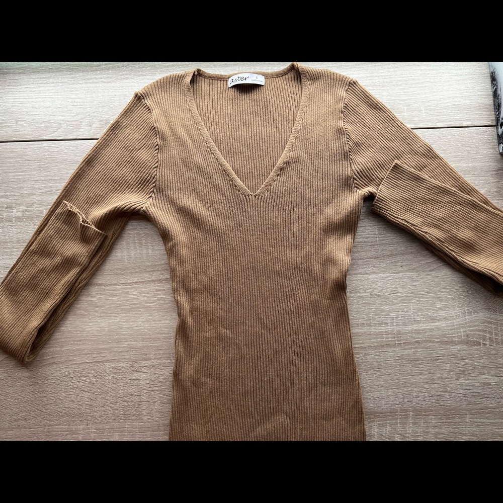 Brown long sleeve dress